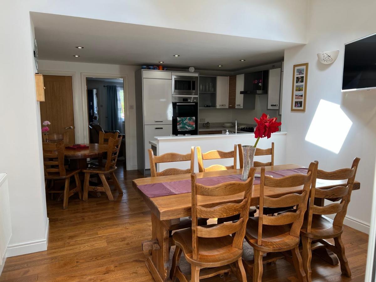 Simply Stunning 2 Bedroom Home With Parking Space Nottingham Bagian luar foto